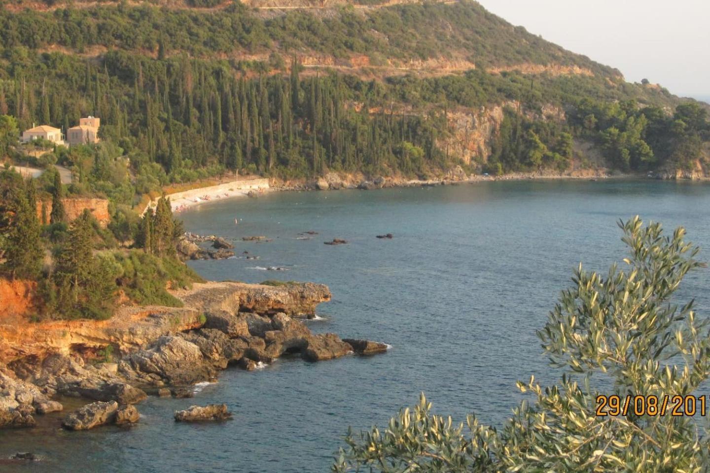 Pirgaki Studios Kardamyli Exterior foto