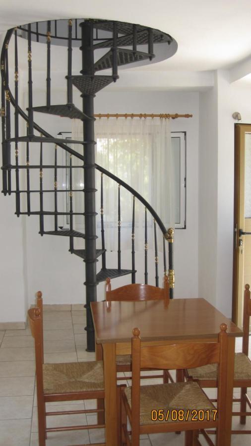Pirgaki Studios Kardamyli Exterior foto